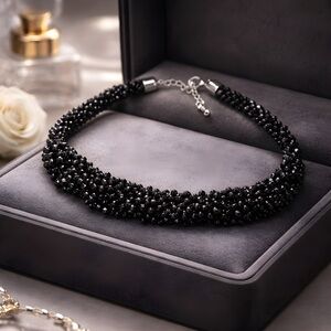 *NEW* Elegant Black Beaded Necklace